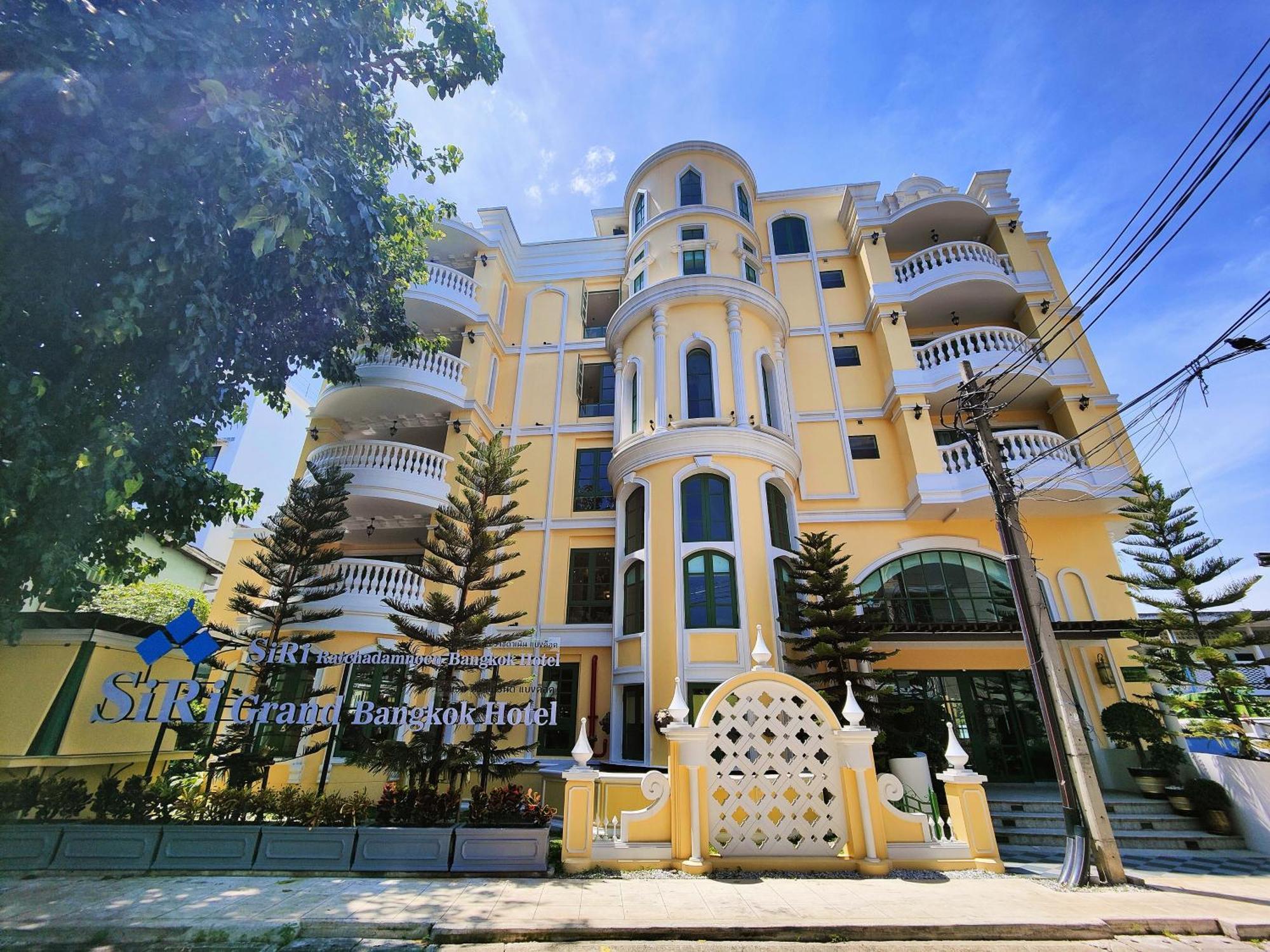 Siri Grand Bangkok Hotel Bagian luar foto